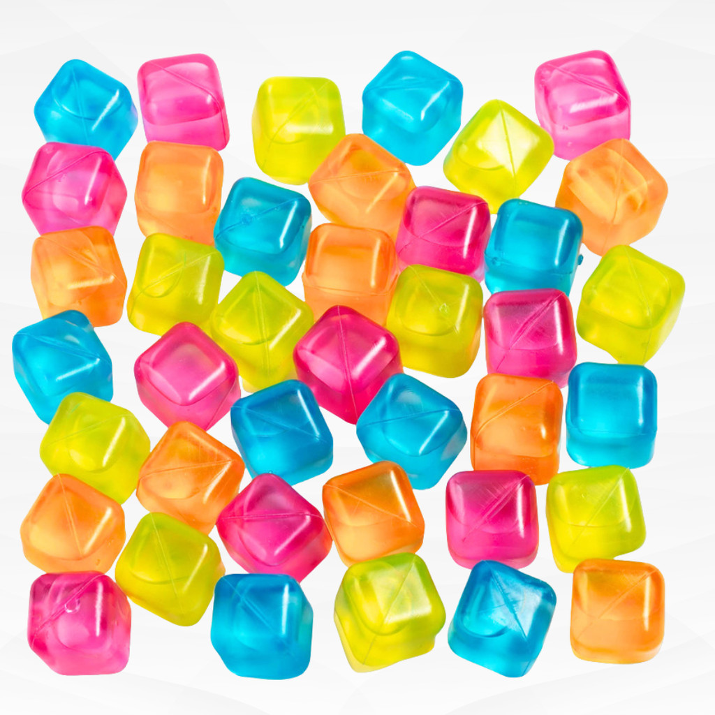 Cubos De Gelo Artificial Reutilizável Bebidas Drinks Não Dilui na Bebida em Oferta na Shopee