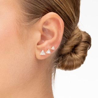 Trio de Brincos Zircônia Triangular Dourado - Semijoia Feminina Delicada para o Dia a Dia
