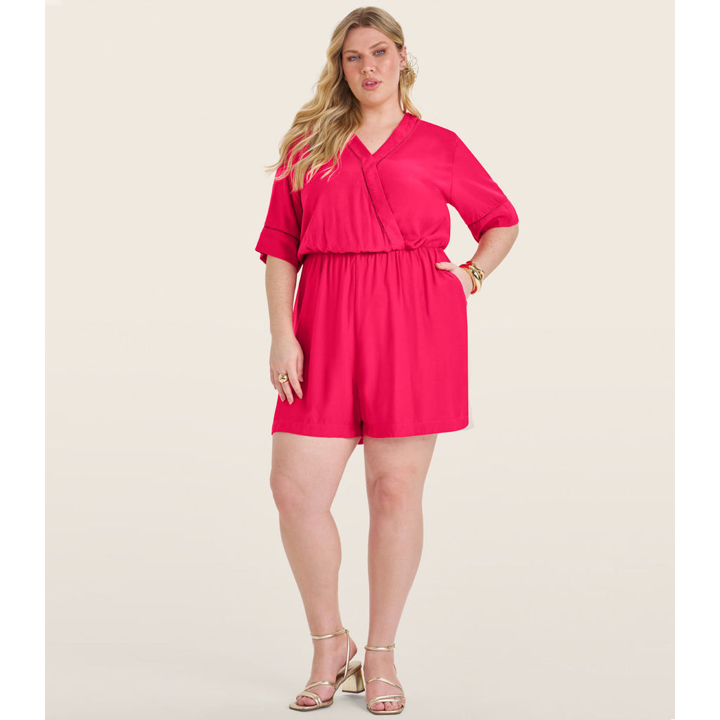 Macaquinho Feminino Plus Size Secret Glam Vermelho