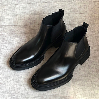 Botas Martin de couro genuíno da moda Botas masculinas Botas Chelsea britânicas de sola grossa Botas curtas com aumento 