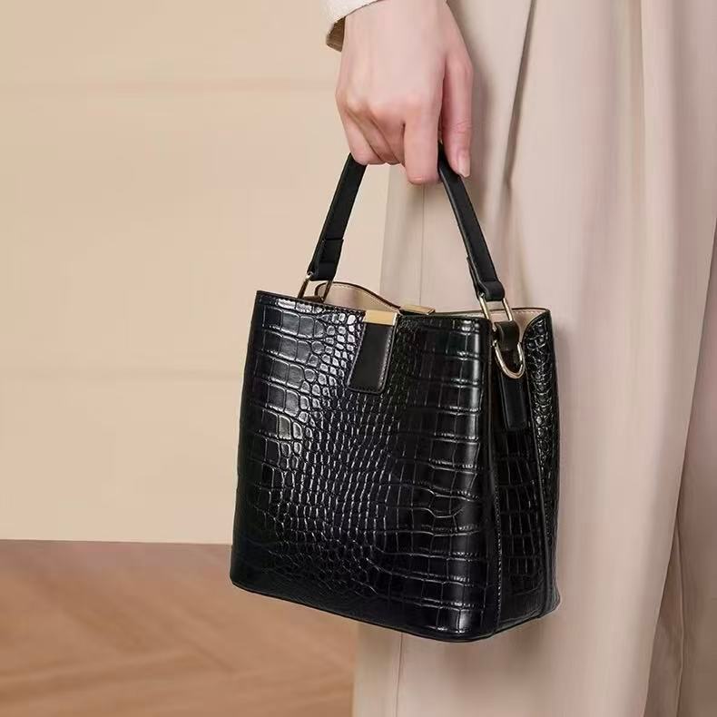 Bolsa Média De Ombro Crossbody Com Alça Transversal Feminina De Couro PU B747 TM