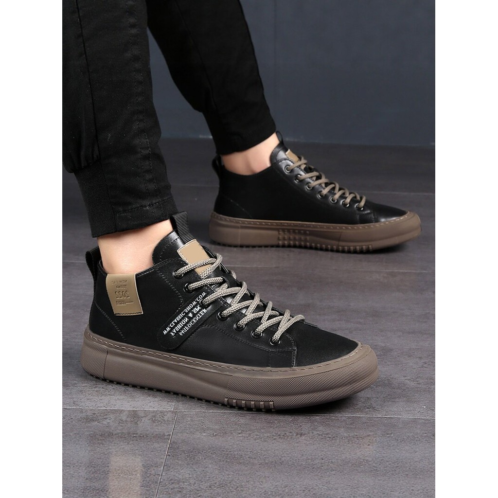 Sapatos masculinos de couro Wenzhou esportes sapatos casuais couro genuíno tênis de cano médio 2025 novo estilo sapatos