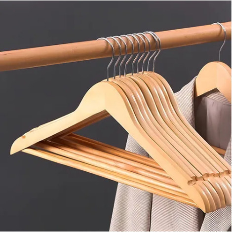 Kit 3 cabides madeira suporte pendurar roupa organização closet resistente De Achadinho