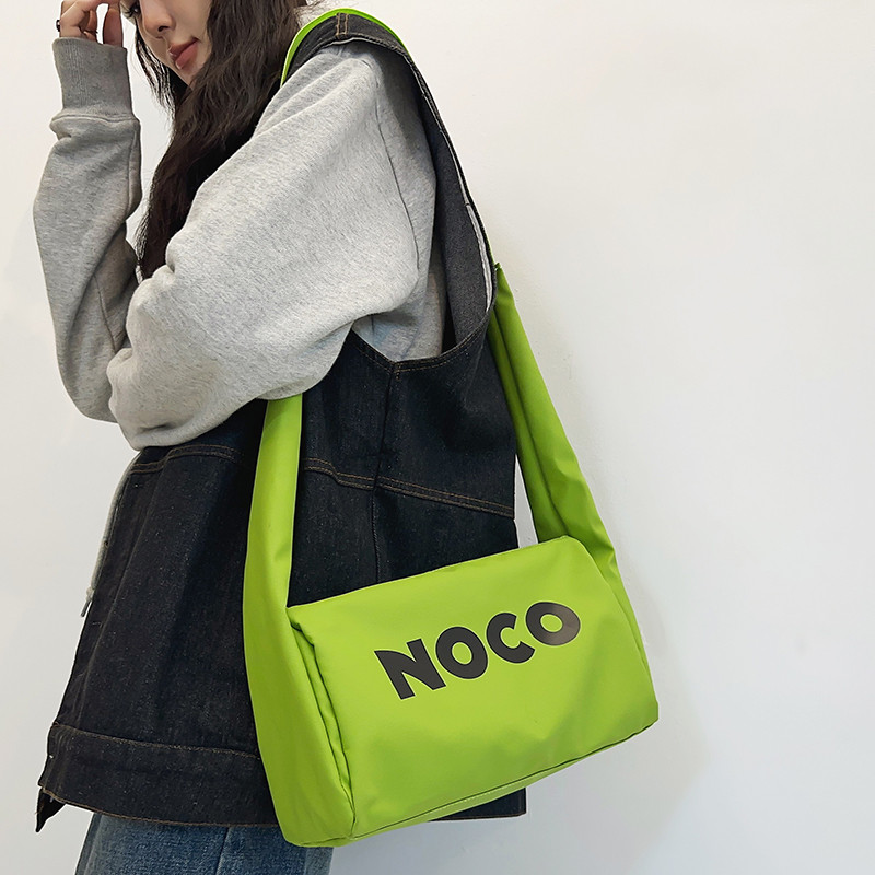 Esportes mensageiro pequeno saco feminino estudante lazer ginásio saco rua Wear carta saco leve à prova dwaterproof água