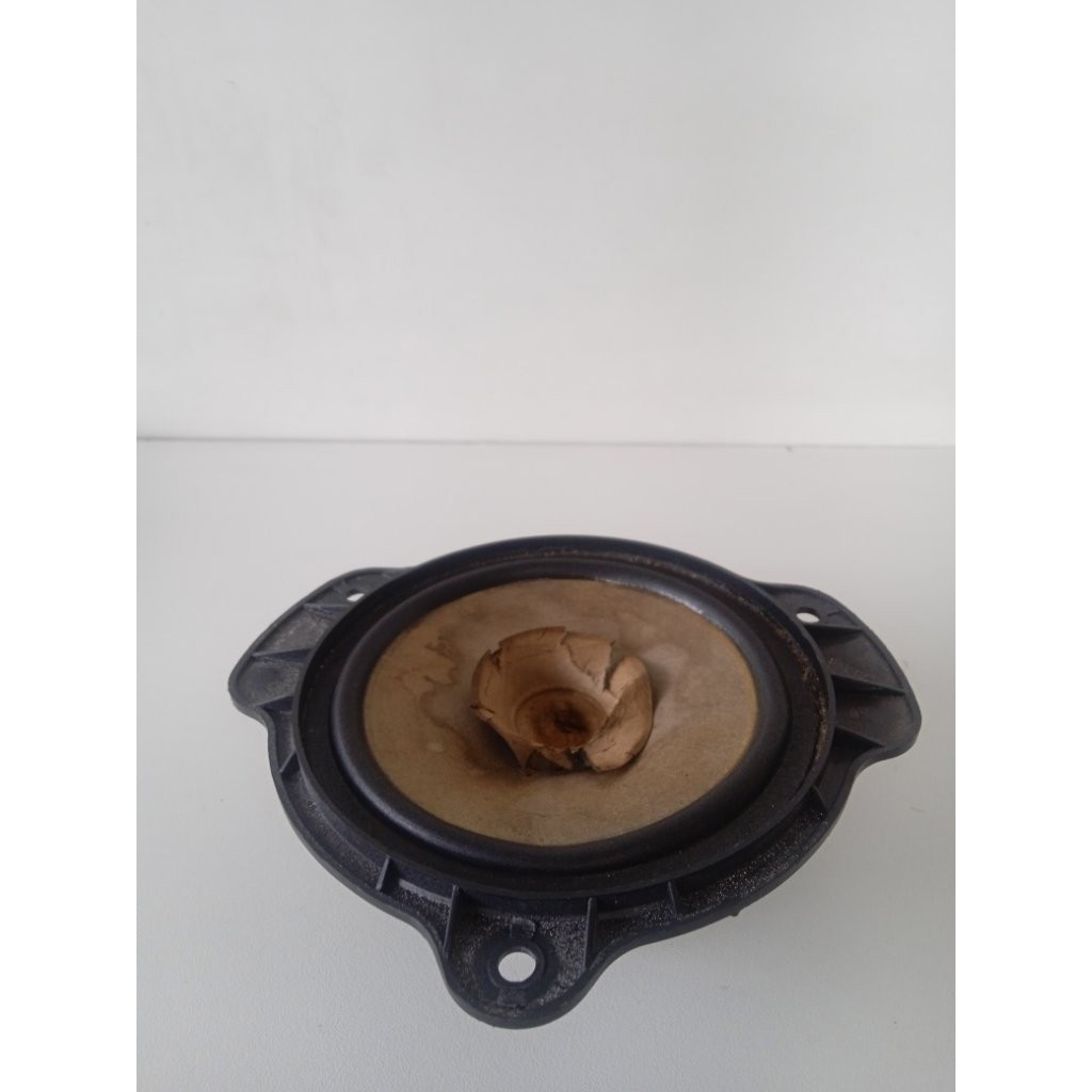 Alto Falante Dianteiro Kwid 2018, 19, 20 Cod. 281484070r 