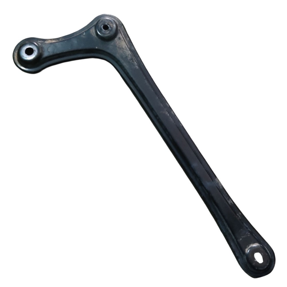 Suporte Eixo Traseiro Direito Toyota Etios Hatch 2013 a 2018Suporte Eixo Traseiro Direito Toyota Etios Hatch 2013 a 2018