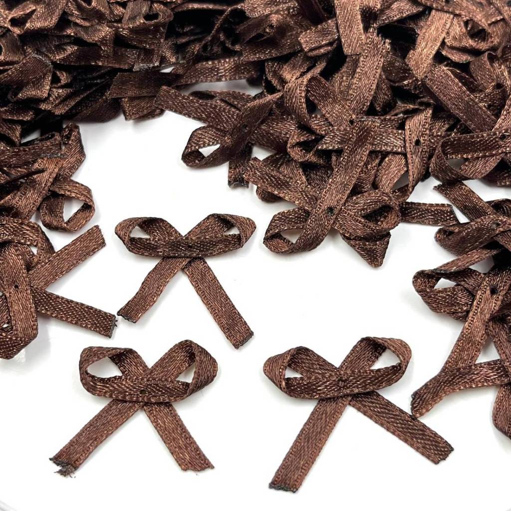 Aplique Mini Laço Cetim 4mm Marrom 120un Costura Roupa Arte em Oferta na Shopee