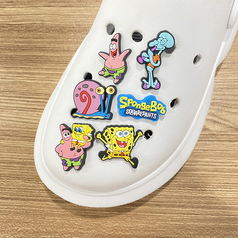 Charme de Sapato Botões de Sapato Personagens de Desenho Animado Acessórios de Sapato Fivela Amuletos de Sapato — imagem 2 de 2