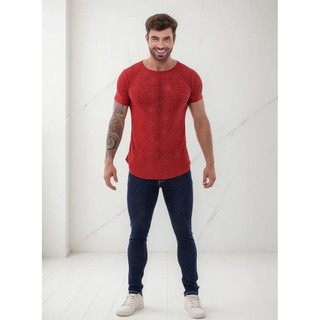 Camiseta Masculina Long -line Bordada Furadinha