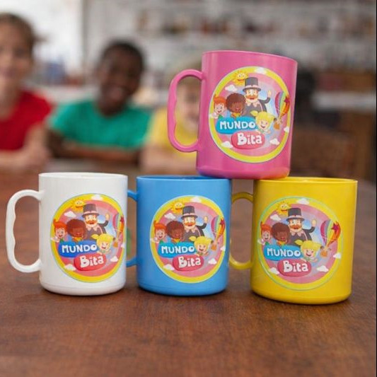 Lembrancinha Aniversario Tema Mundo Bita kit 10 Canecas 375 ML De Plástico Personalizadas Festa Infantil Crianças