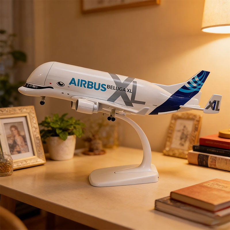 Maquete Avião Airbus Beluga XL A330-700L 20cm - Miniatura Colecionável com Suporte para Decoração e Presente