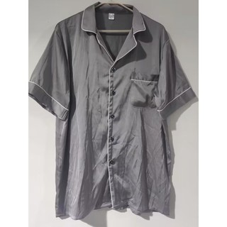 Homens verão 2025 novo estilo Shorts pijamas de manga curta Cardigan de seda gelo estilo fino Homewear imitação de seda 
