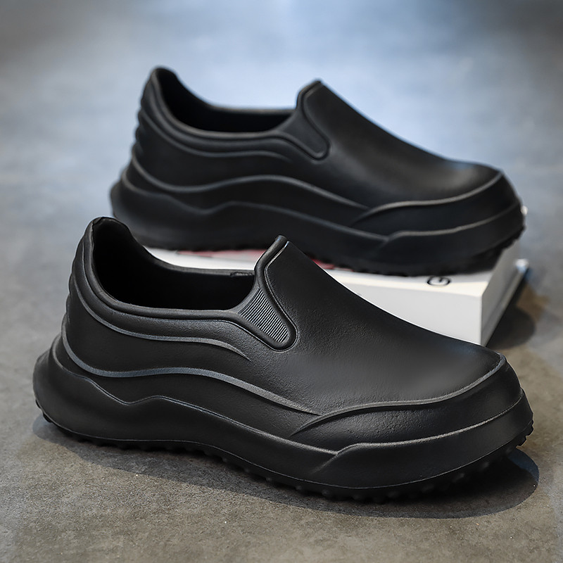 Imagem Sapatos Slip-On Masculinos Pretos Impermeáveis com Sola Grossa Elástica e Macia