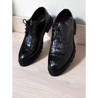 Couro brilhante de sola grossa negócios Formal Wear cabeleireiro sapatos masculinos sapatos de couro casuais na moda ver