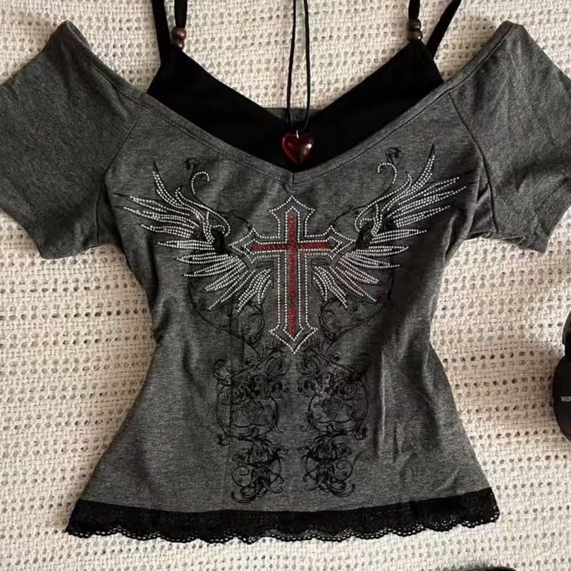 42741 Camiseta Feminina de Verão com Estampa Y2K, Manga Curta, Algodão, com Strass, Efeito Duas Peças 8421 3945 — imagem 1