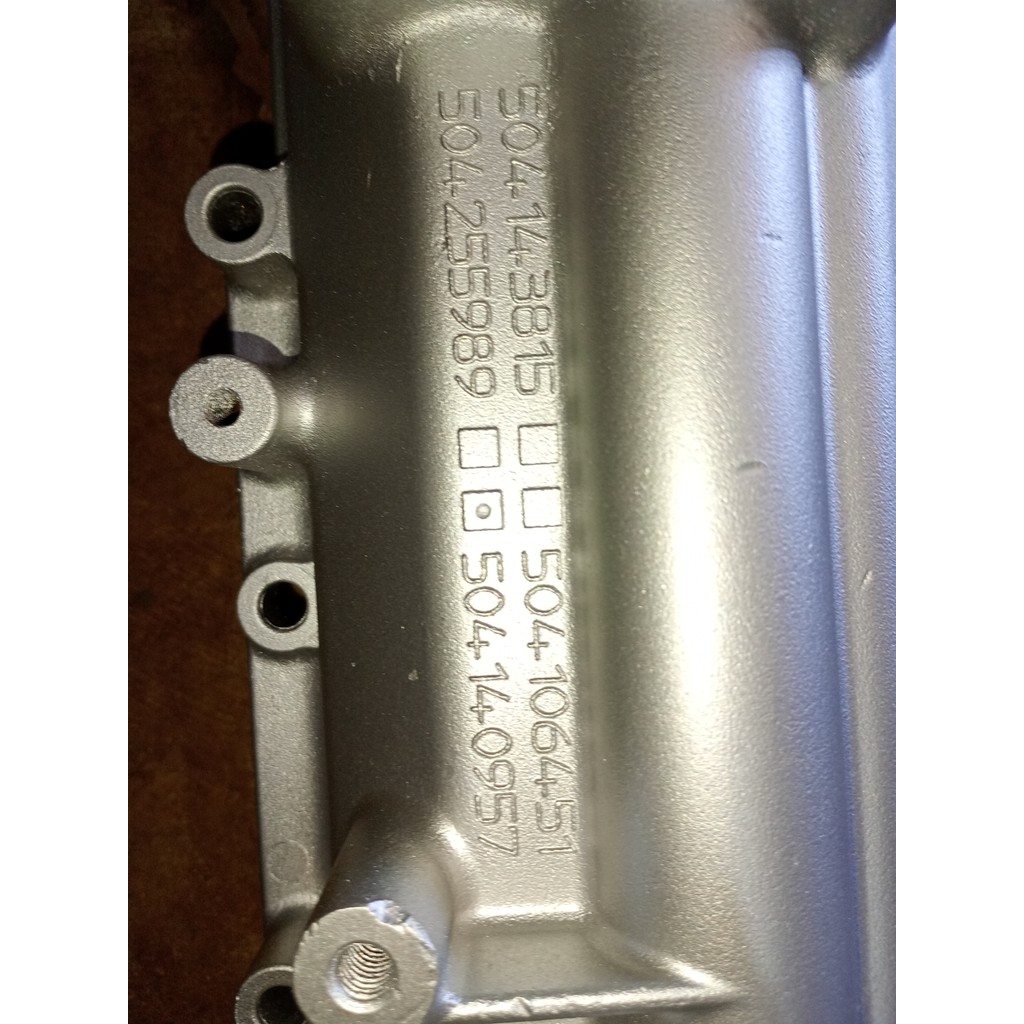 Suporte c/ Radiador Óleo Iveco Stralis 504140957 Motor Original