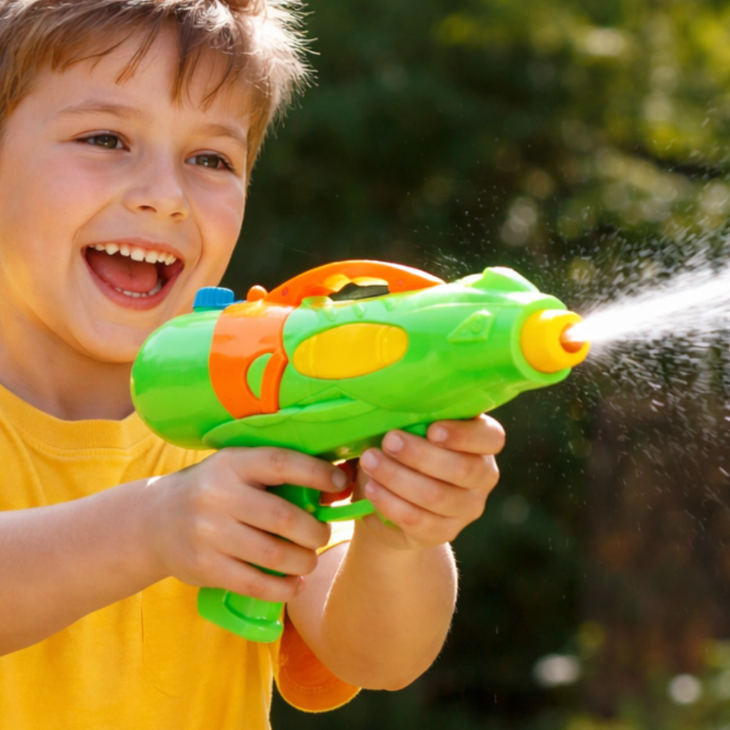 Pistola Arminha Lançador Água Brinquedo Piscina Praia Verão Infantil Cor Sortida em Oferta na Shopee