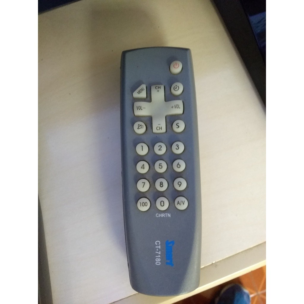 CONTROLE REMOTO TV SEMP TOSHIBA CT-7180 - FUNCIONANDO MAS ESTA SEM TAMPA DAS PLIHAS