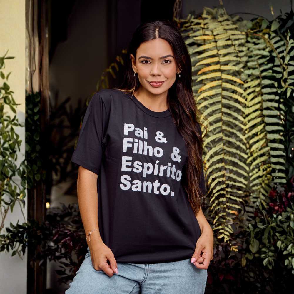 Camisa Feminina Cristã Bordada Pai & Filho & Espírito Santo