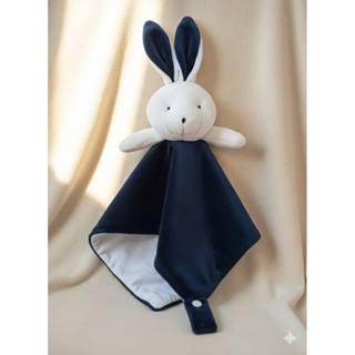 Naninha Plush com Porta Chupeta Quadradinha Soft Antialérgico em Oferta na Shopee