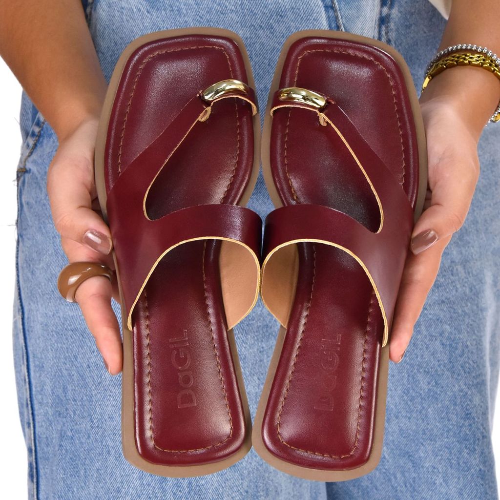 Sandalia Rasteira Femenina Enfeite dedo Delicada Conforto Elegancia Tendencia Luxo Casual