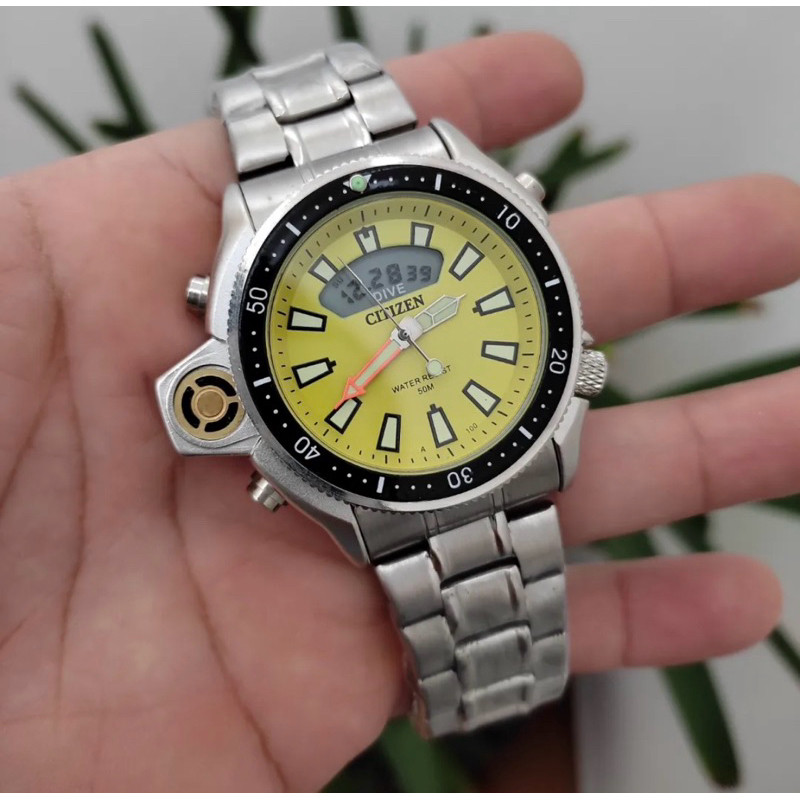 Relógio Citizen Promaster Aqualand Série Prata Mostrador amarelo Diver 200M Masculino