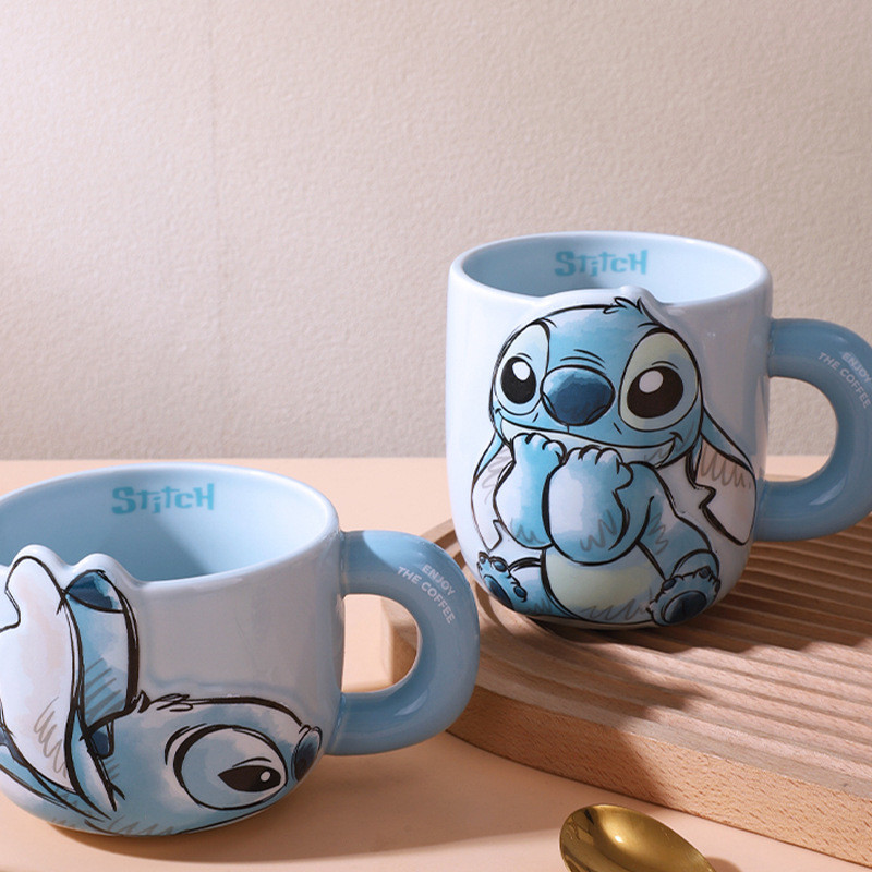 2026 Novo produto Disney/Disney Stitch Caneca em relevo Xícara de café Xícara de leite de cerâmica de alto valor Xícara