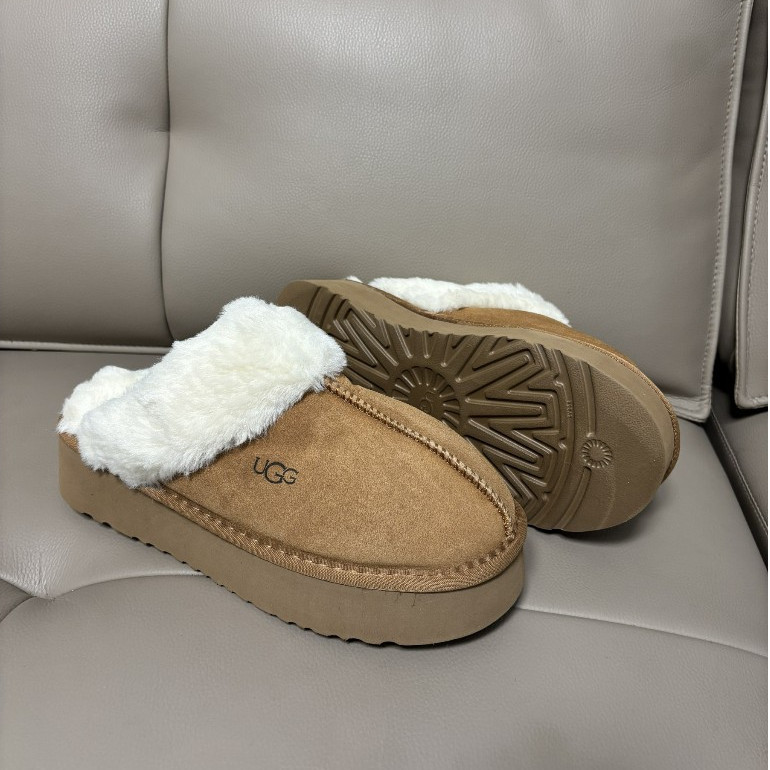 2026 UG Botas De Neve Femininas Plataforma Mule Slides Punho De Pele Fofo Forrado Quente Sapatos De Casa De Inverno Anti