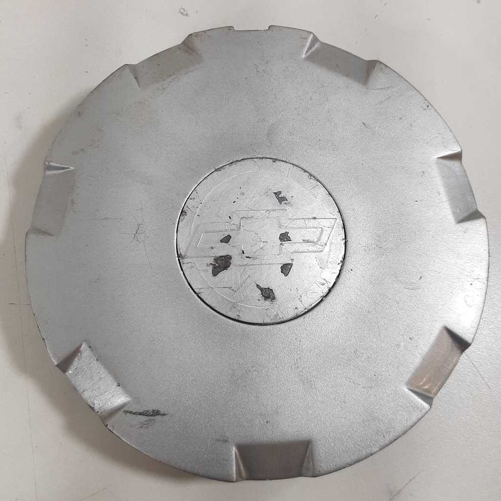 Calota Da Roda Aro 15 Prata Gm Astra 2000/2005 Original  Prata