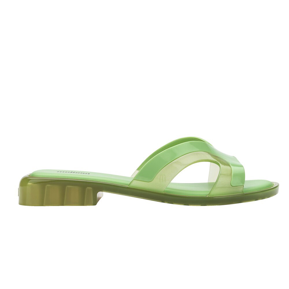 Melissa Yacht Slide Ad