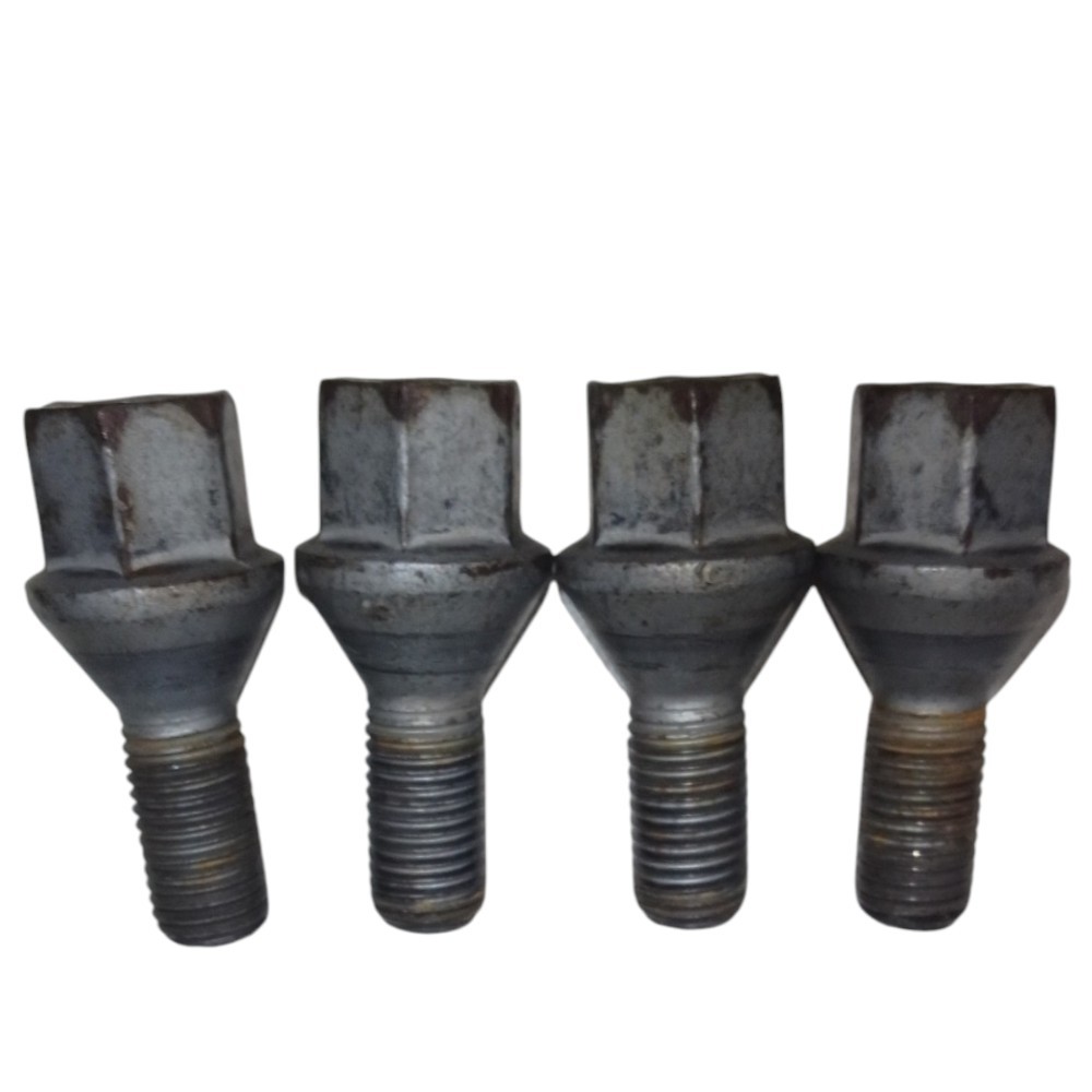4 Parafuso Renault Sandero/ Logan/ Duster/ Clio Original  Prata