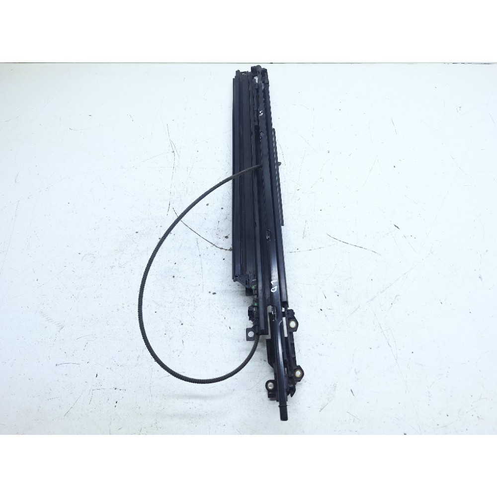 Trilho Teto Solar Direito Vw Jetta Gli 2.0 2019 30027801
