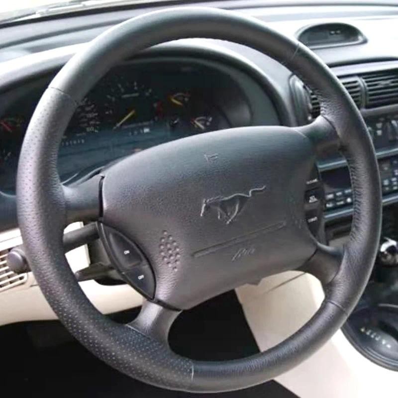 Estilo Personalizado Volante Do Carro Trança Capa Para Ford Mustang 2001 2002 2003 2004 Costurado À Mão Napa Couro Fibra