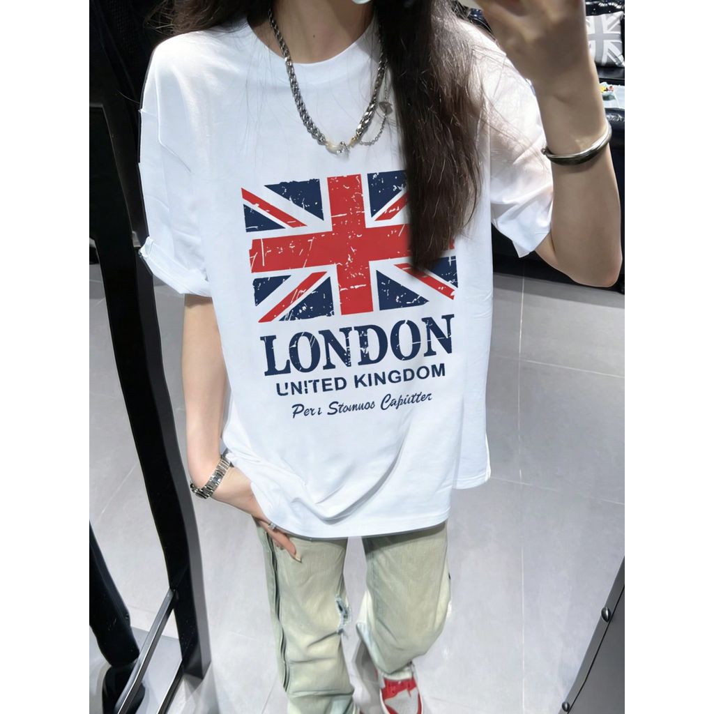 Camiseta Feminina Oversized Vintage Bandeira Londres Gráfico Estilosa Confortável Moderna Streetwear