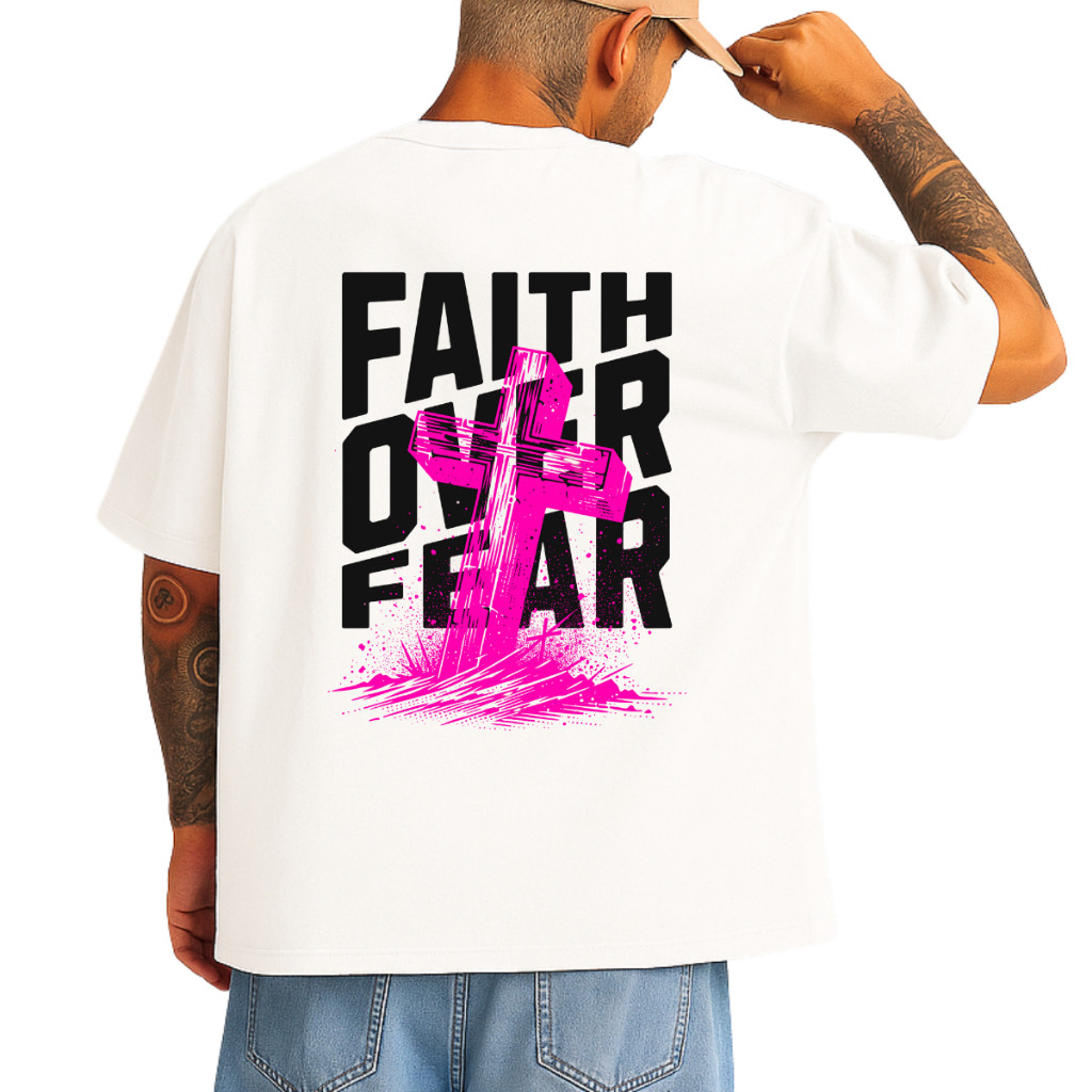 Camiseta Oversized Academia Unissex 100% Algodão – Modelo "Cruz Faith Over Fear" | Conforto e Estilo para seu Treino