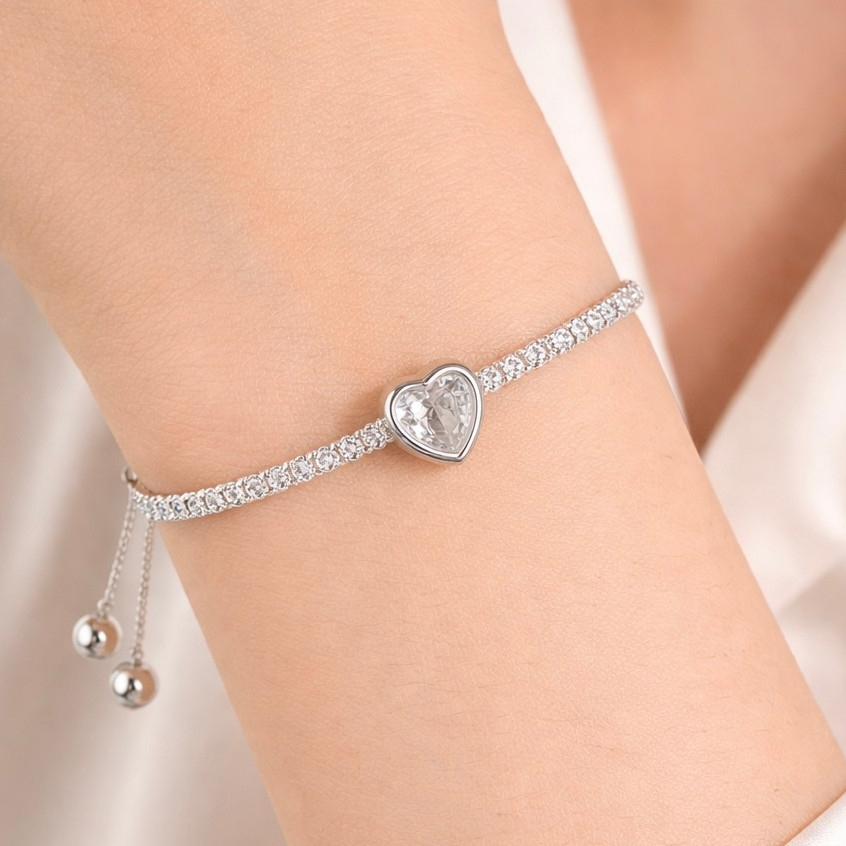 Pulseira Feminina Ajustável Banhada a Prata com Zircônia Brilhante – Elegante e Delicada