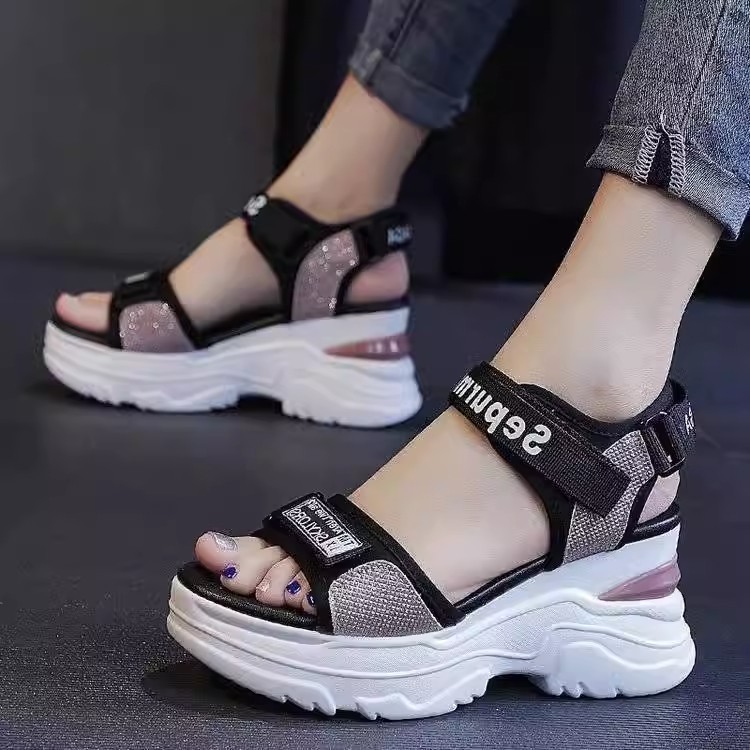 2026 Novos produtos de verão sapatos femininos sandálias femininas de sola Super grossa sapatos da moda All-Match sapato