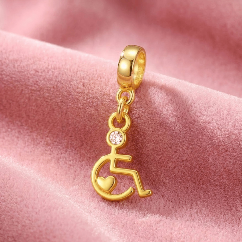 Berloque Cadeira de Rodas – Acessibilidade | Banhado a Ouro