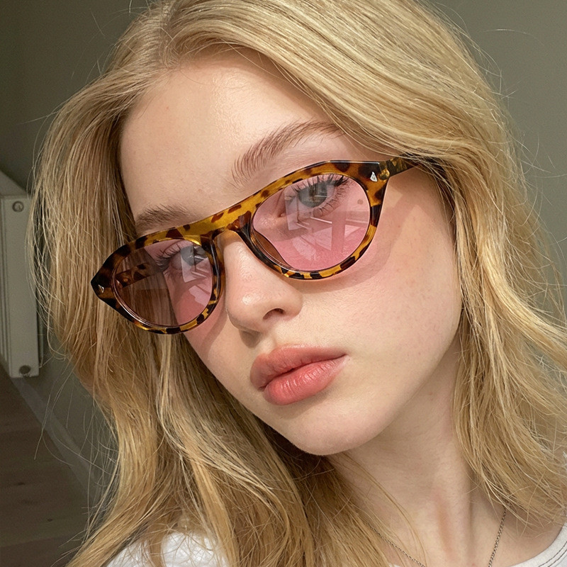 Óculos de Sol Cat-Eye Retrô com Rebites, Estilo Europeu e Americano, Óculos de Sol para Fotografia de Rua, Óculos de Sol