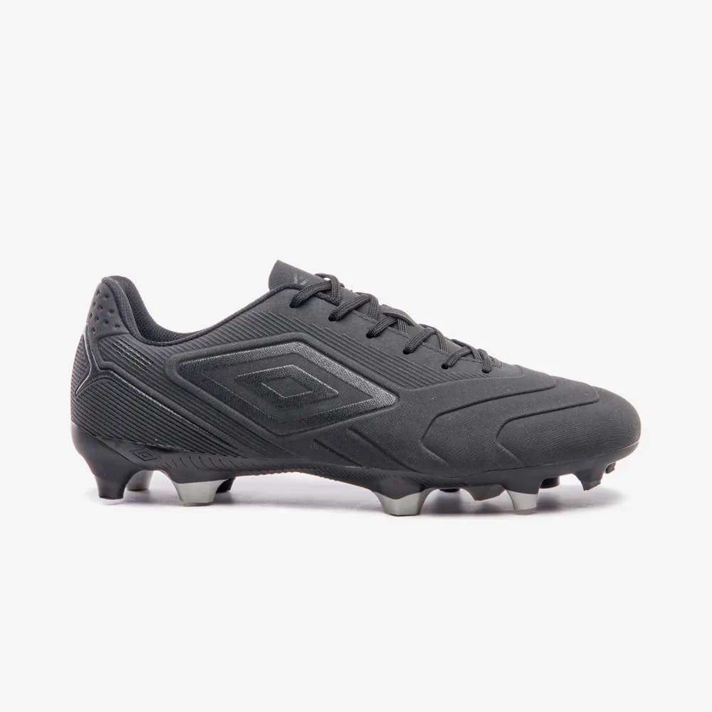 Chuteira Umbro Campo Attak III Preto