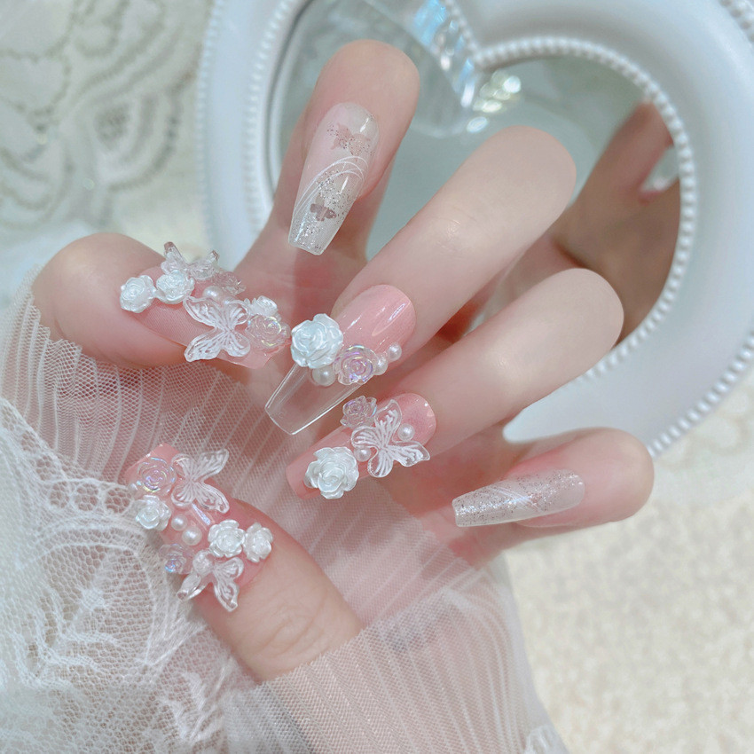 Usando remendo de unhas Fujia Filha Prego Patch Flor Borboleta Unha Falsa Produto Acabado