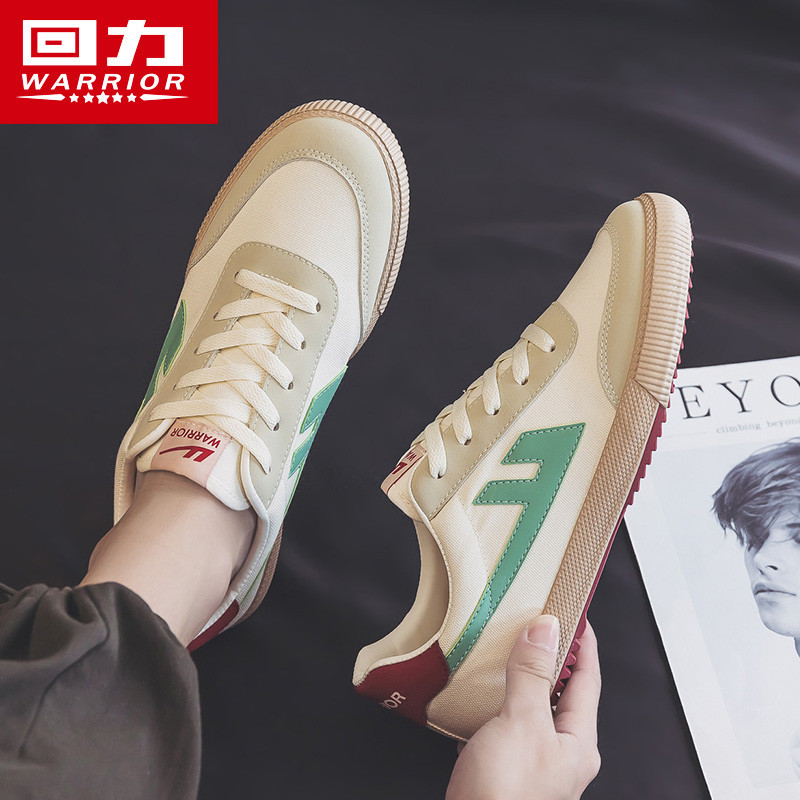 Puxar para trás sapatos masculinos verão respirável sapatos de lona 2025 novo estilo na moda sapatos brancos masculinos