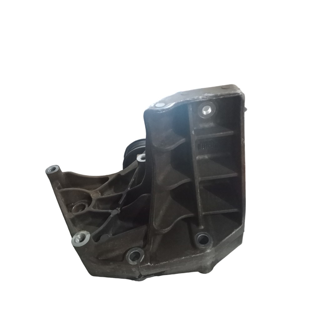 Suporte Compressor Ar Corsa Montana 1.4 2001 2012 Usado