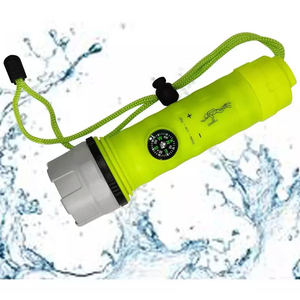 Lanterna Tática LED Super Forte à Prova d’Água com Bússola para Camping Trilhas Emergência forte para escuro total