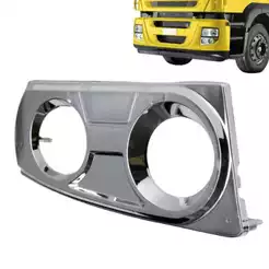 Moldura Máscara do Farol Milha Auxiliar Iveco Stralis / Tector / Cursor / Hi-way Lado Direito Cromada (504135531C)