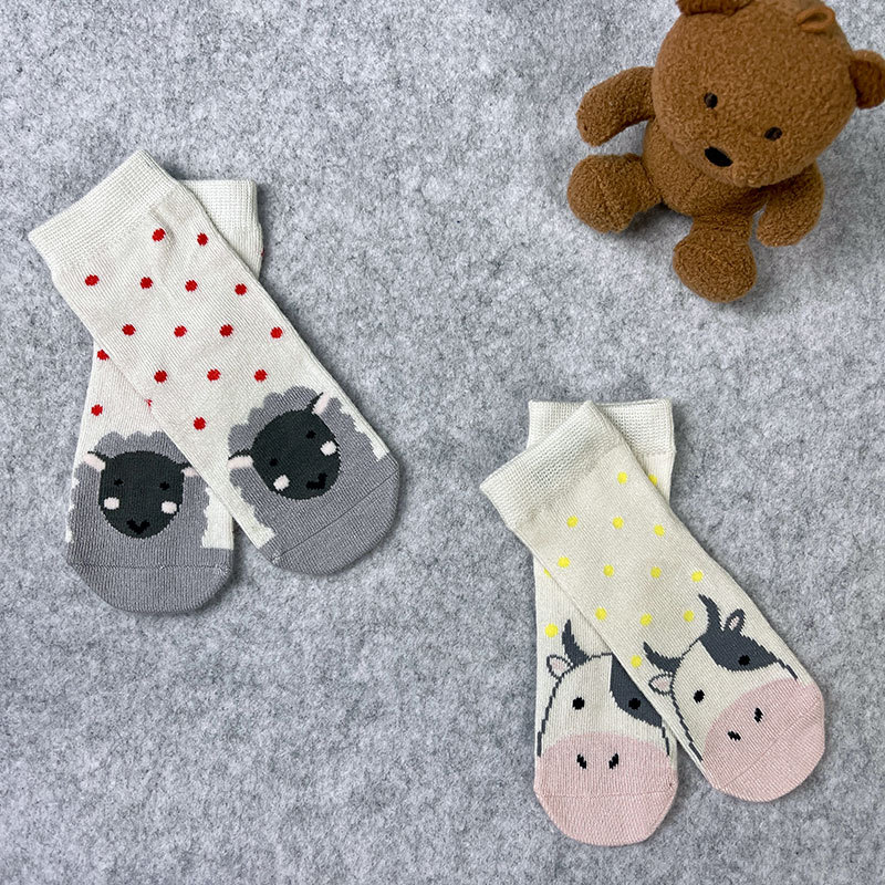 Comércio exterior exportado para o japão WEI único novo estilo meias do bebê crianças dos desenhos animados meias listra
