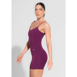 MACAQUINHO FITNESS FEMININO COM RECORTES BÁSICO DLK