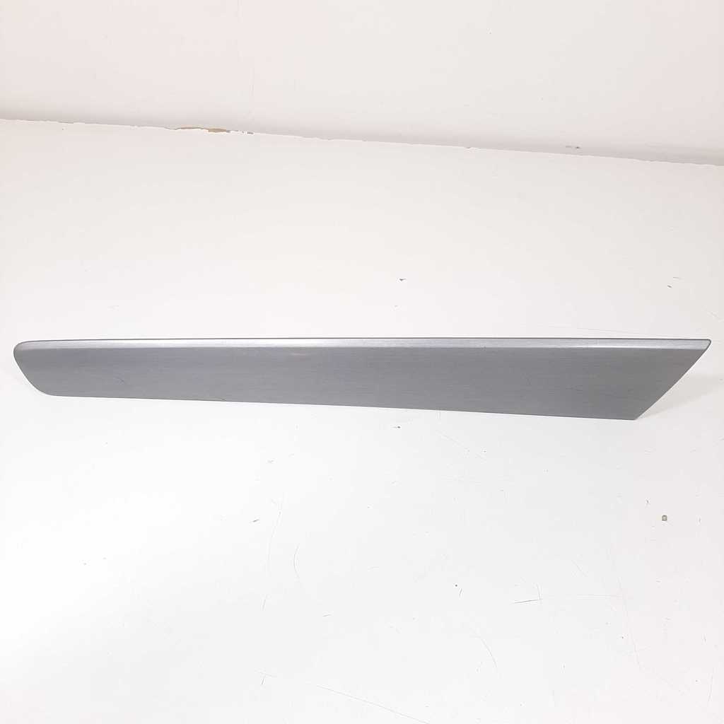 Friso Lateral Dianteiro Lado Esquerdo Vw Jetta 2012 Original Cinza