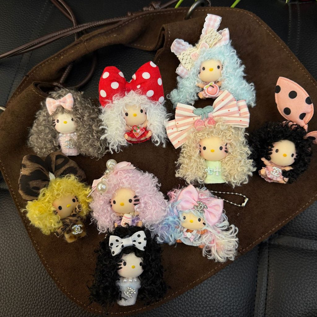 2026 novo estilo bonito Mini explodindo cabeça kitty saco pingente y2k boneca de pelúcia chaveiro saco pingente boneca20