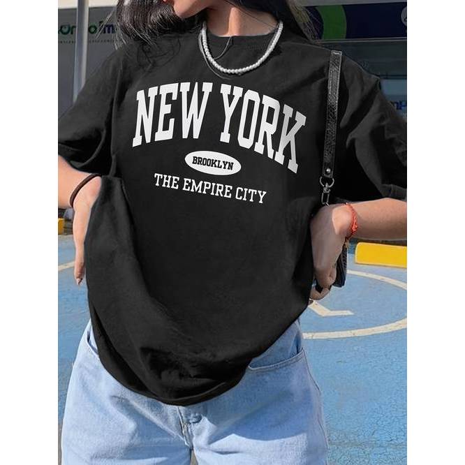 Camiseta Feminina Estampa Letras Pescoço Redondo Leve Versátil Confortável Estilosa Moderna Moda Casual